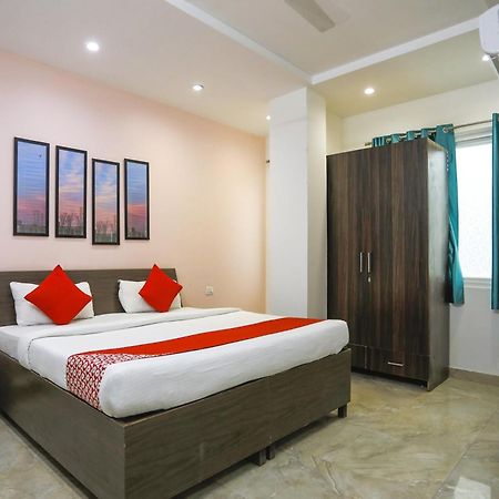 Hotel O Jsb Hotel Faridabad Bagian luar foto