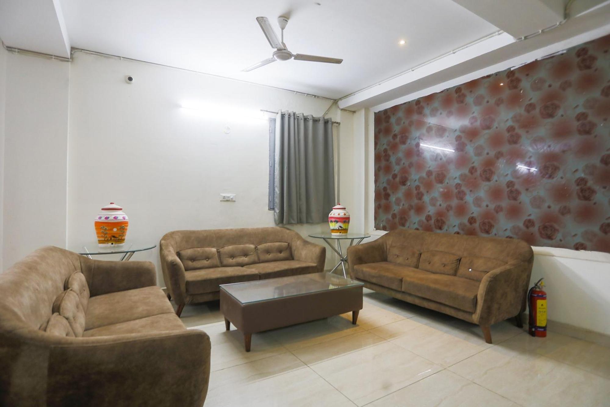 Hotel O Jsb Hotel Faridabad Bagian luar foto