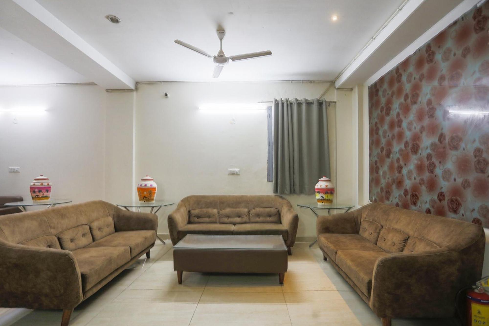 Hotel O Jsb Hotel Faridabad Bagian luar foto