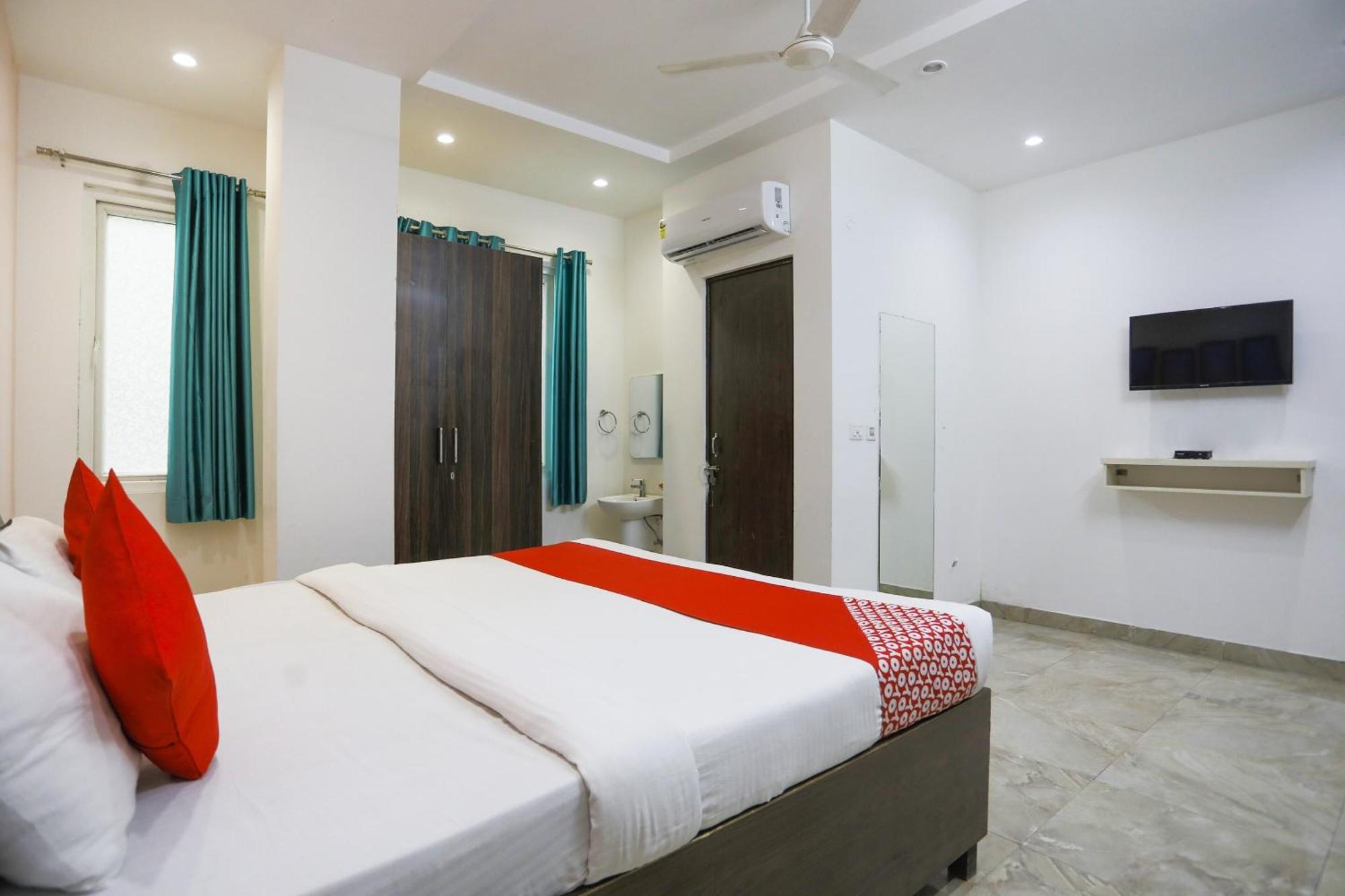 Hotel O Jsb Hotel Faridabad Bagian luar foto