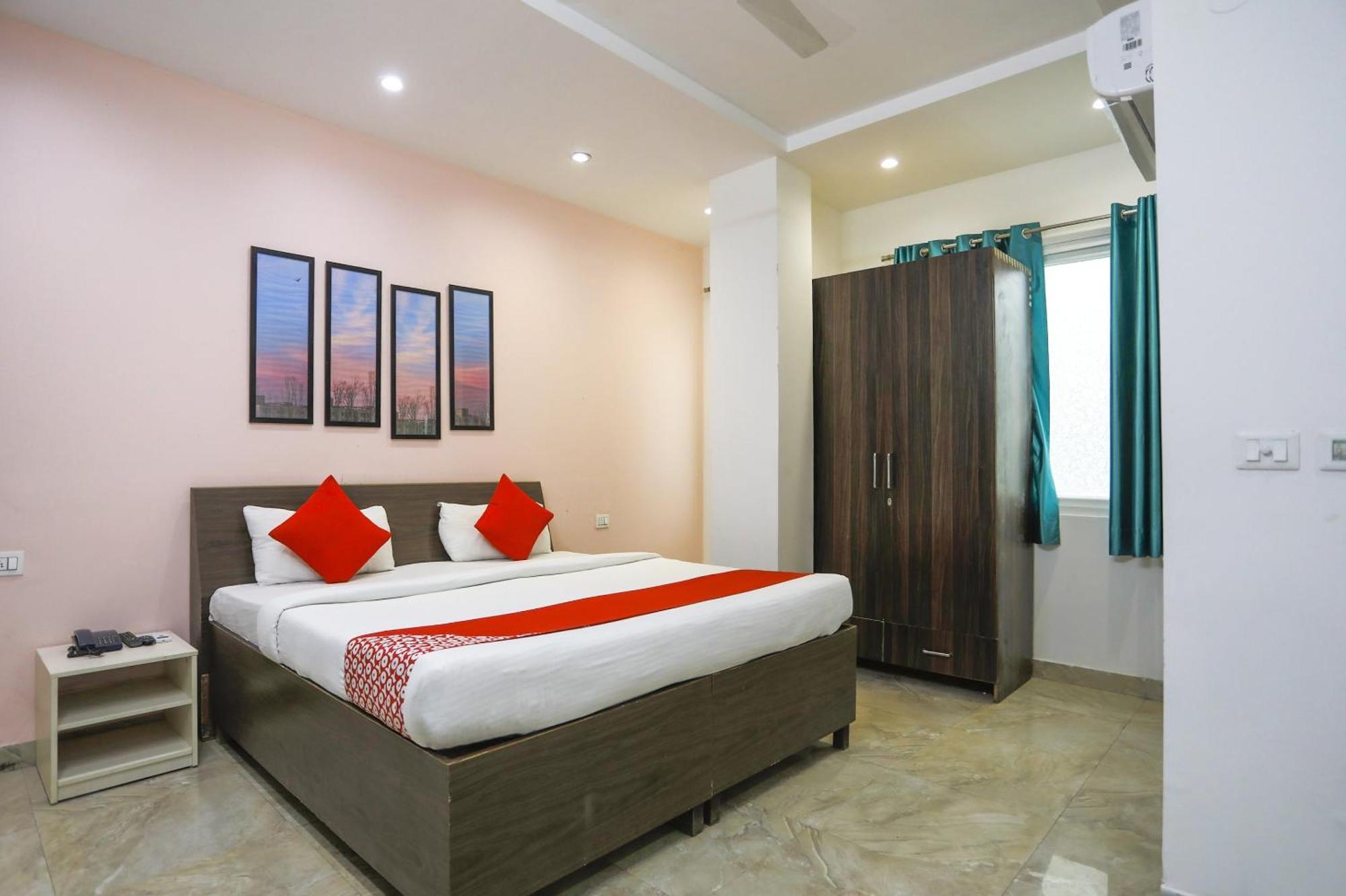 Hotel O Jsb Hotel Faridabad Bagian luar foto